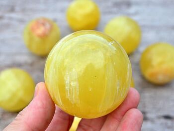 Sphère de cristal de calcite citronnée (3-5 pièces) – (50 mm – 65 mm) 1 kg de calcite jaune 2