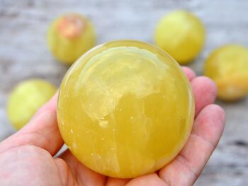 Sphère de cristal de calcite citronnée (3-5 pièces) – (50 mm – 65 mm) 1 kg de calcite jaune 5
