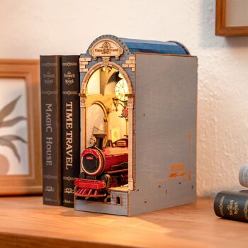 Serre-livres DIY Book Nook Voyage dans le temps, Robotime, TGB04, 18,4 × 9,8 x 25 cm 2