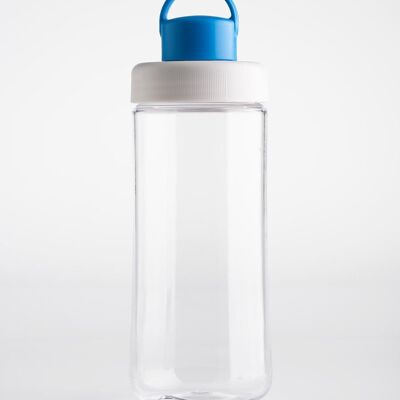 Botella de agua libre de BPA de 750 ml.