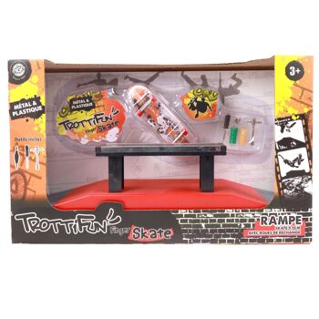 TROTTIFUN - Finger Skate et Une Rampe - 031437 - Métal et Plastique - Skateboard - Doigt - Jouet Enfant - Anniversaire - Cadeau - À Collectionner - Planche à Roulette - À Partir de 3 ans 3