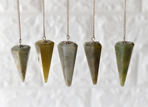 Green Aventurine Pendulum, Crystal Pendulum (Cleansing and Stress Relief)