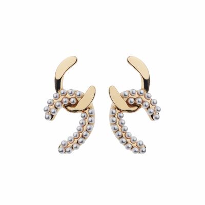 Gold Vintage Interlocking Post Earring With Pearls