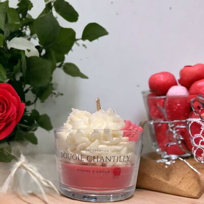 Bougie chantilly parfumée à la pomme d’amour