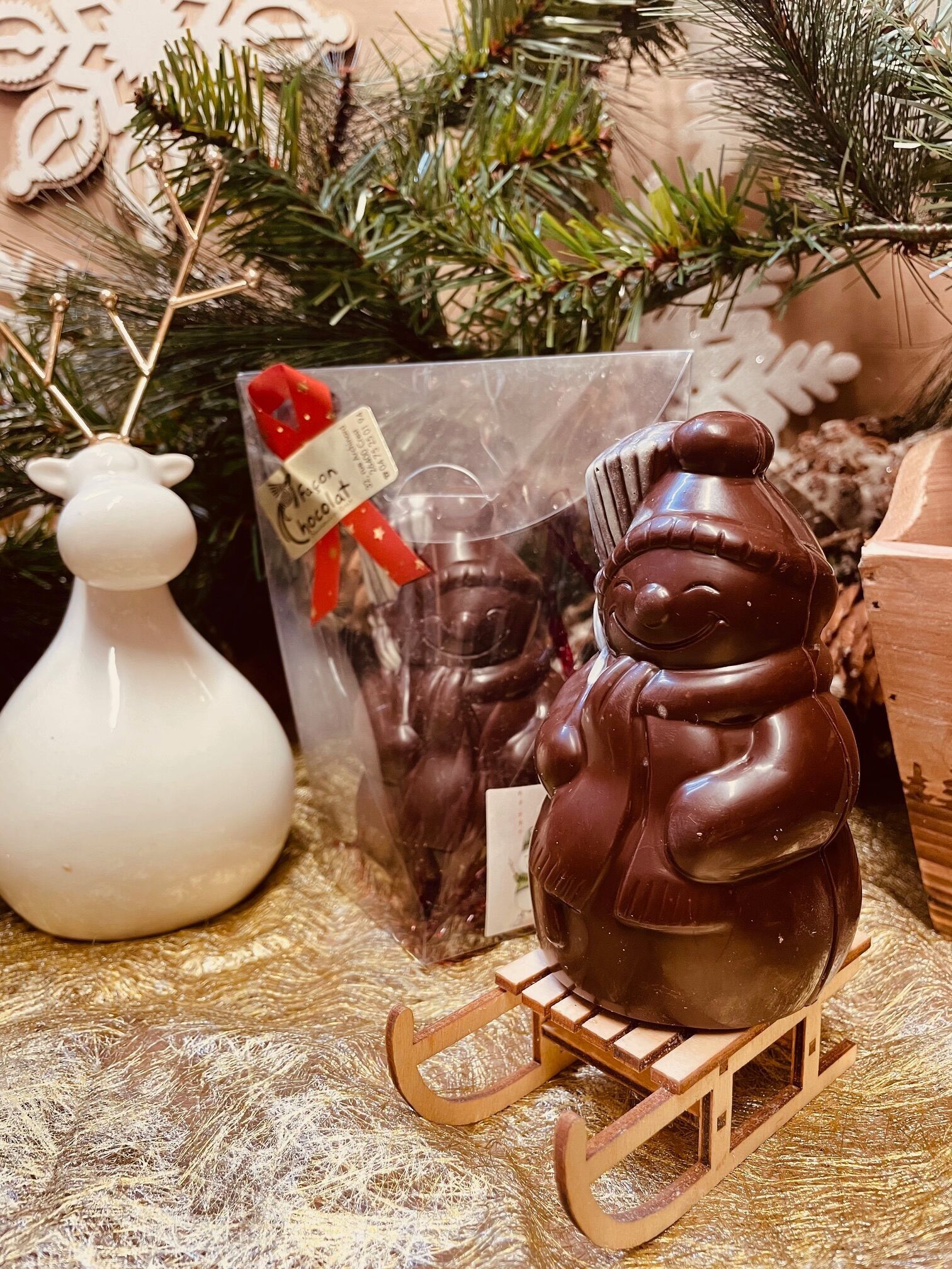 Snowman in organic soft dark chocolate/ size M