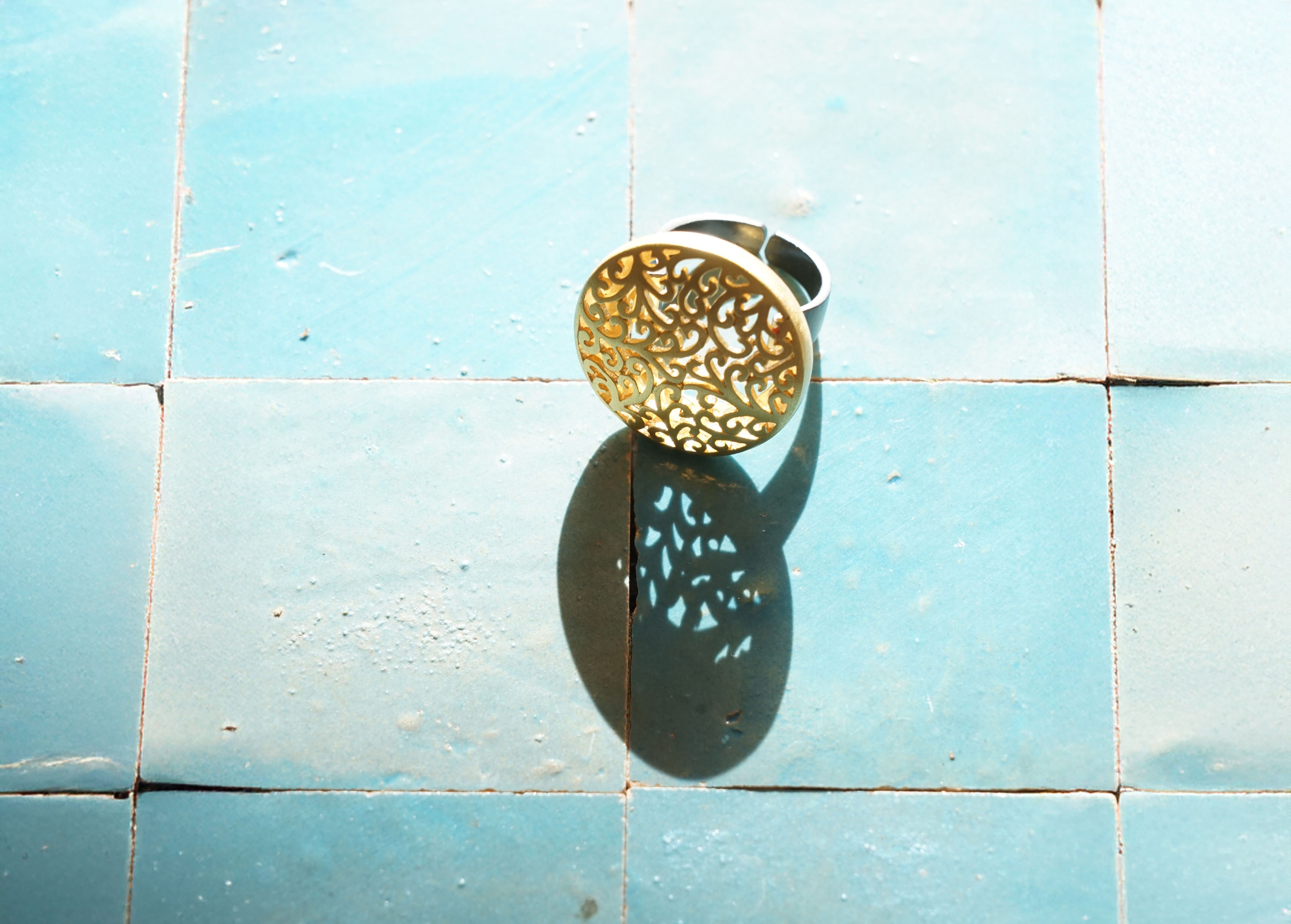 RING „GEHEIMNISCHER GARTEN“.