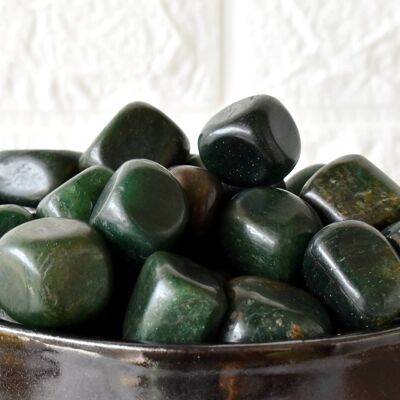 1 pieza de piedra rodada de jade verde ~ Piedras rodadas curativas