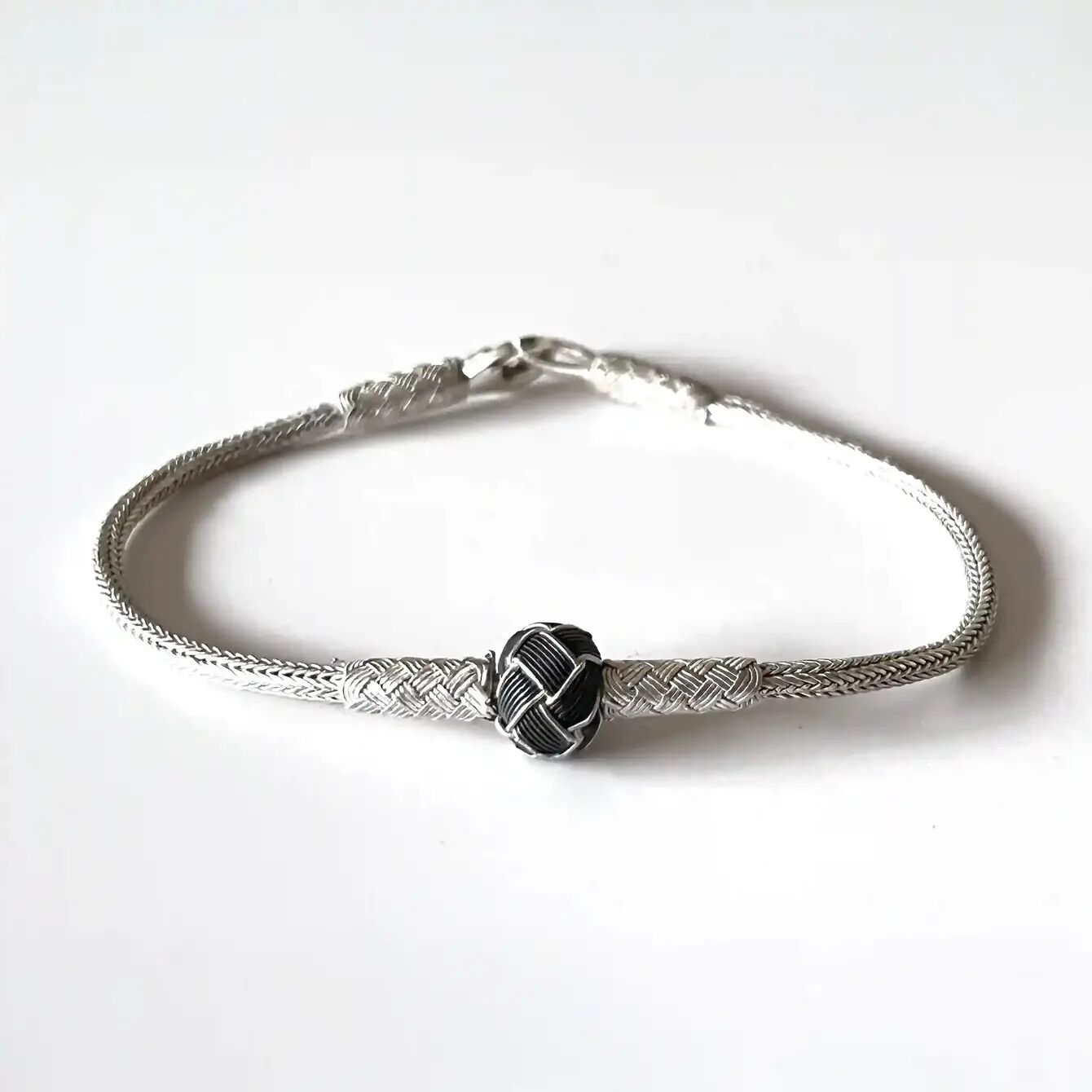 BLACK KNOT BRACELET - SILVER AND OXIDIZED SILVER - HANDMADE - MEN & WOMEN