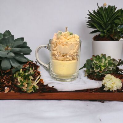 Gourmet scented candle with pineapple