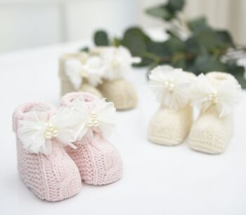 Un paquet de douze paires 100% coton 0-12M tricots élégants bébé fille chaussons en perles 1