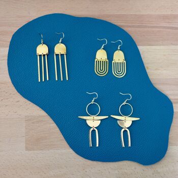 Boucles d'oreilles design contemporain en laiton doré brut 7