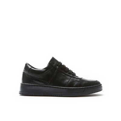 Black sneakers for women. Made in Italy. Manufacturer item BP9631