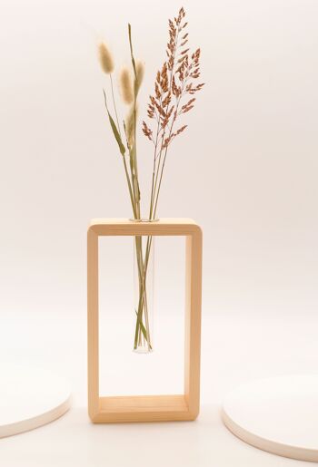 Vase avec cadre en bois | célibataire 1