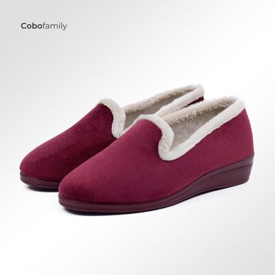 262 Suapel Burgundy winter house slippers