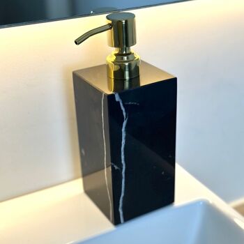 Distributeur de savon marbre - noir/or 3