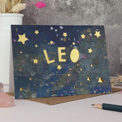 Tarjeta de corte de papel del zodiaco Leo