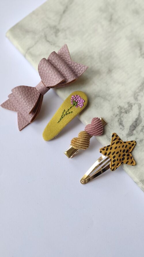 OCHRE FLOWER - Set of 4 hair clips