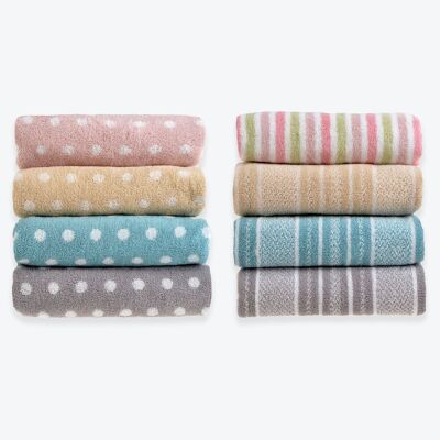 Asciugamani da bagno in cotone con design a righe e punti vivaci