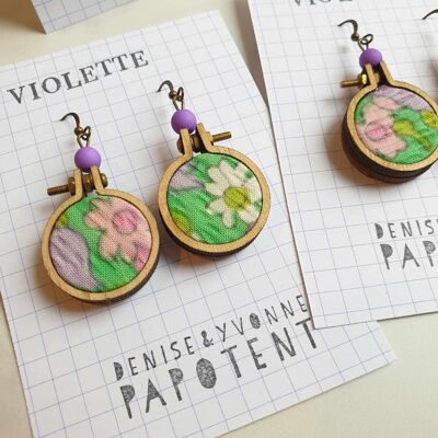 Pendientes violetas