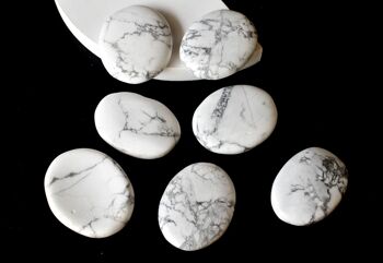Howlite Palm Stone, Natural Palm Stone, Crystal Pocket stones 4