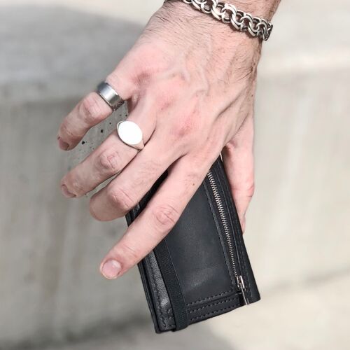 Zipper I Black leather wallet with zipper I Elastic band