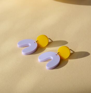 Boucles d'oreilles arche arc lilas jaune doré 3