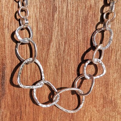 Small hammered circles and chain necklace