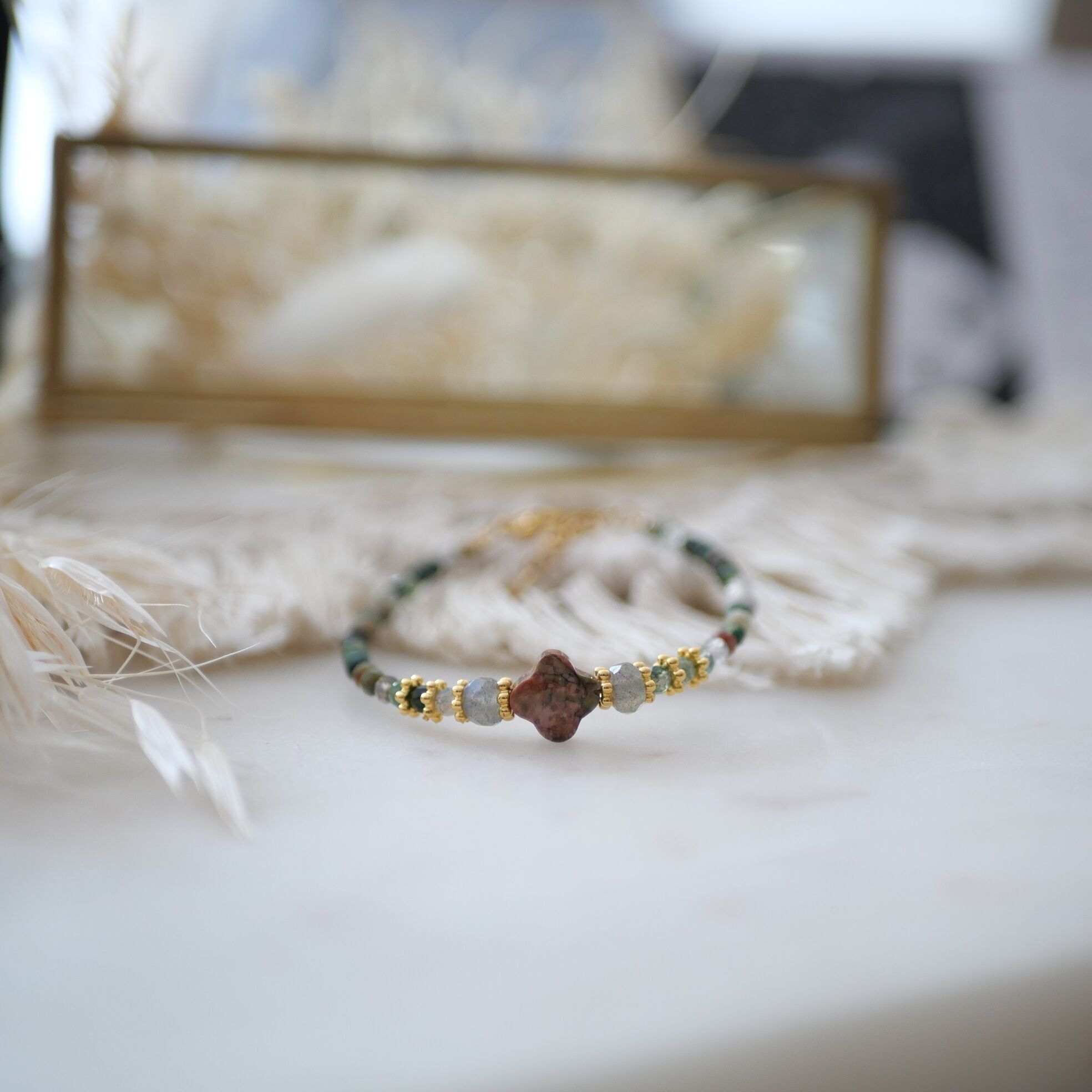 Vidushi Unakit-Armband