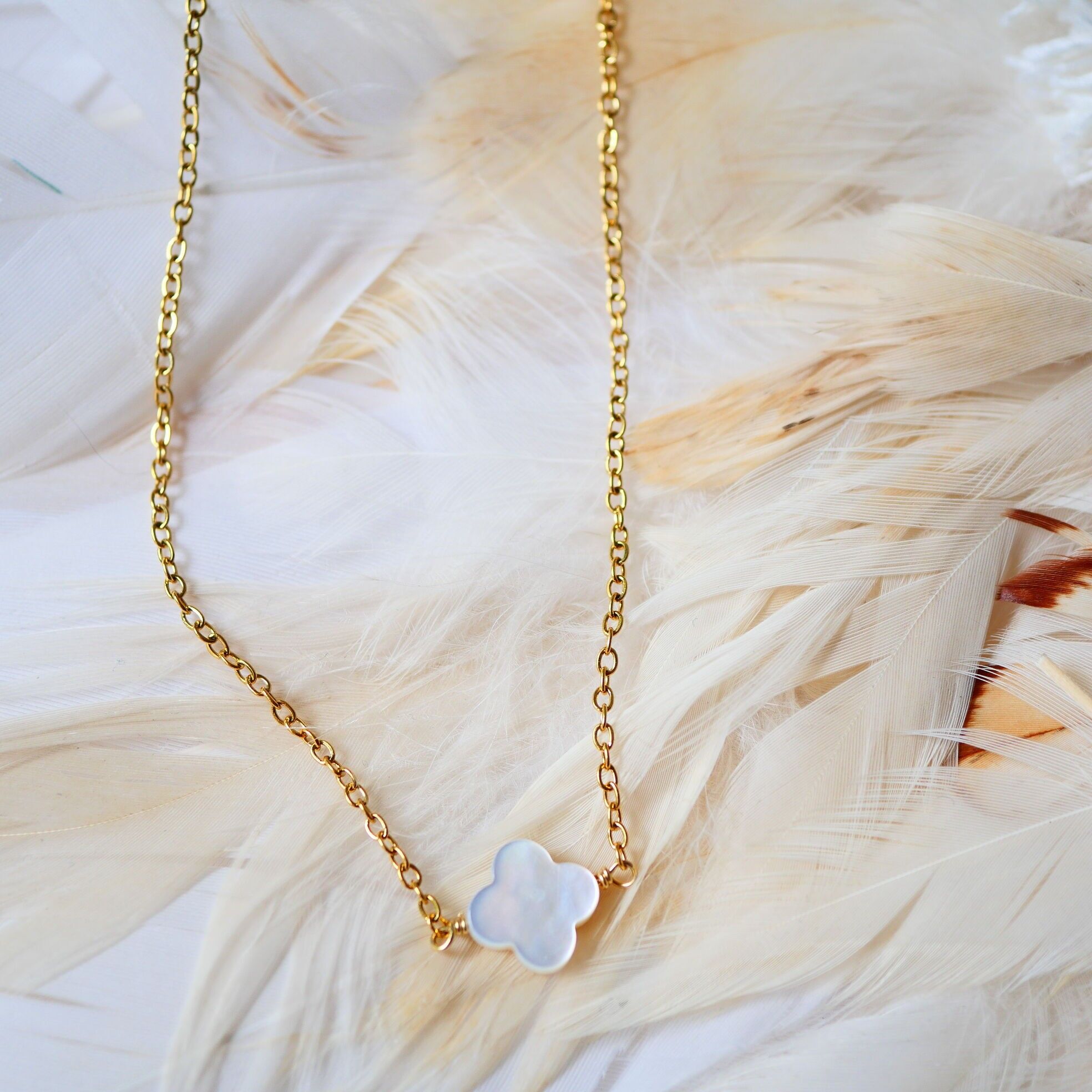 Collana di trifoglio Baghya