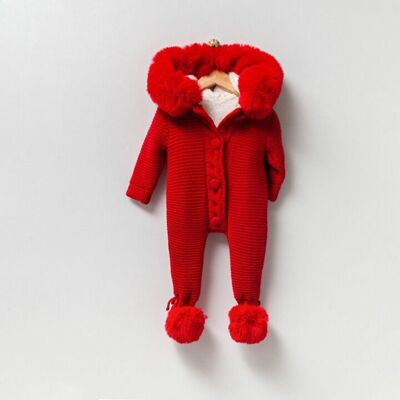Una confezione di quattro taglie di maglieria speciale per neonato, colore rosso da carrozzina, collezione "Lucky Red".