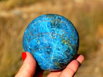 Sphère de cristal d’apatite bleue XL (70 mm - 95 mm) 8