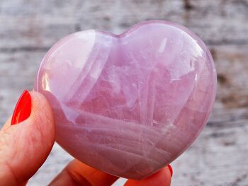 Coeur en pierre de palmier en quartz rose (70 mm) 3