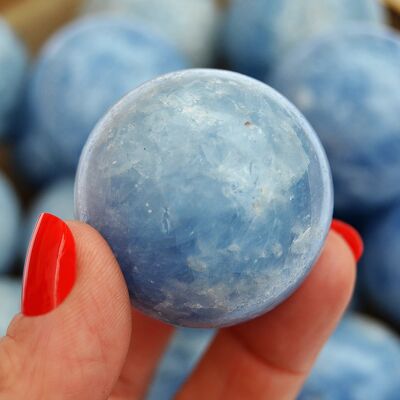 Lotto da 1 Kg di sfere di calcite blu (10-11 pezzi) - (25mm - 40mm)
