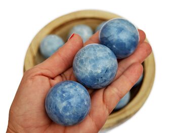 Lot de 1 kg de sphère de calcite bleue (10-11 pièces) – (25 mm – 40 mm) 4