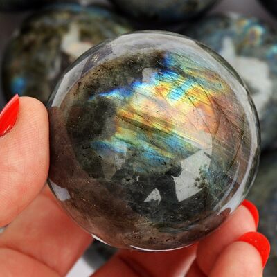 Lot de 1 kg de sphère de labradorite paon (4-5 pièces) - (45 mm - 60 mm)