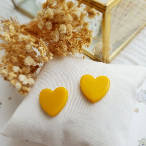 Boucles d'oreilles puces coeur jaune acrylique
