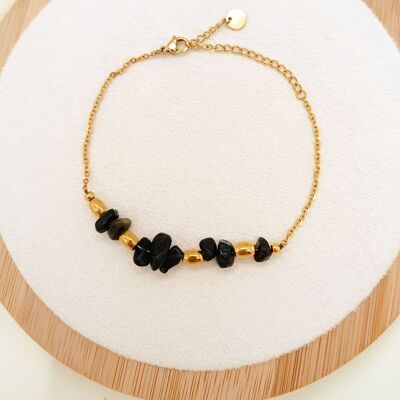 Bracelet chaîne dorée avec pierres noires