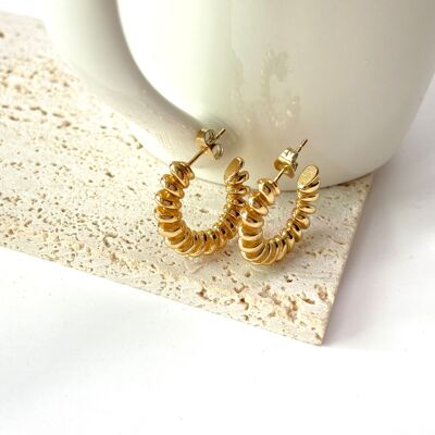 Gold mini hoop earrings with lines around