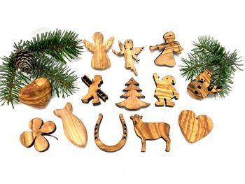 Décorations de sapin de Noël avec divers motifs en bois d'olivier 1