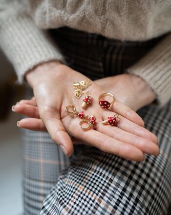 Collier de champignons en émail 4