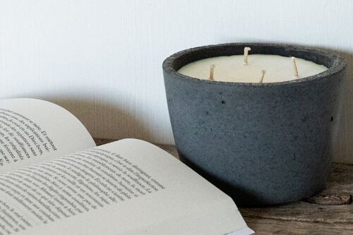 Classic Candle - Pure Black