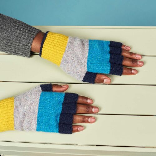 Patterned Lambswool Gloves  UNISEX FINGERLESS - block - blue