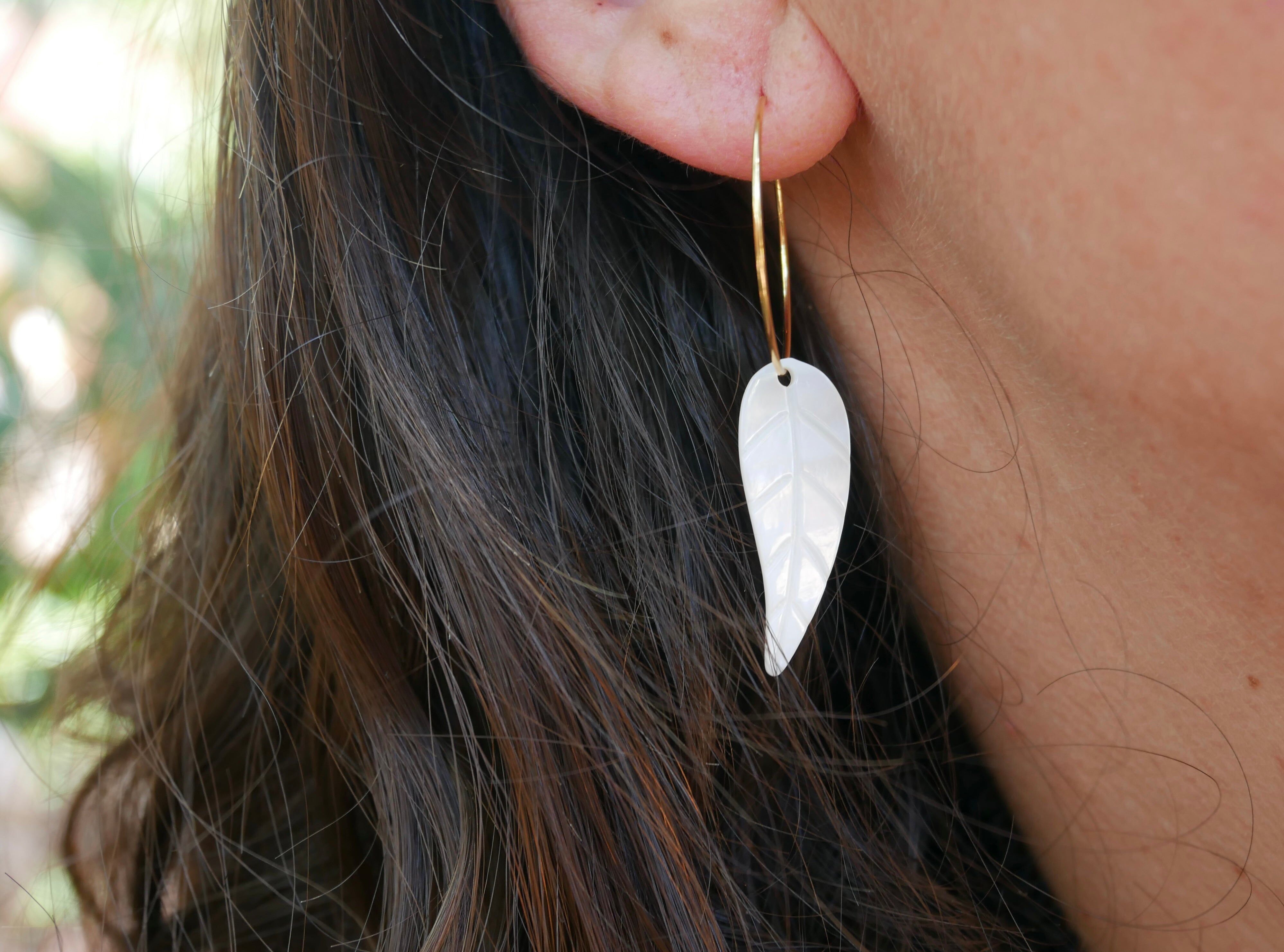 Kreolische Blattohrringe aus Perlmutt, hergestellt in Frankreich