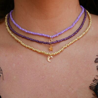 Conjunto de 3 collares de cuentas de semillas moradas y doradas