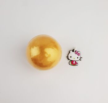 Hello Kitty - Boule de Bain Avec Surprise à L'intérieur - 170g 3