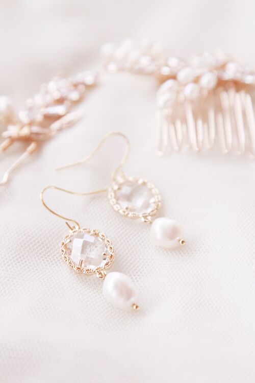 Boucles d'oreilles mariée en cristal et perle d'eau douce "Caroline"