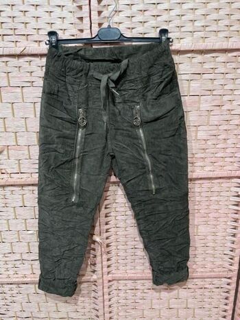 Pantalon en nylon confortable avec poches avant. Promotion 10