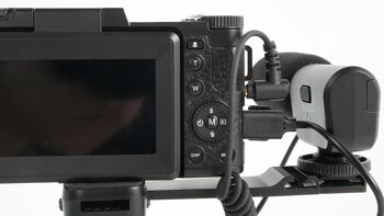 AGFA PHOTO Kit Vlogging : Caméra VLG-4K avec Objectif Grand Angle, Trépied Powerbank, Télécommande et Microphone - Immortalisez Chaque Moment avec Une Qualité Exceptionnelle 7