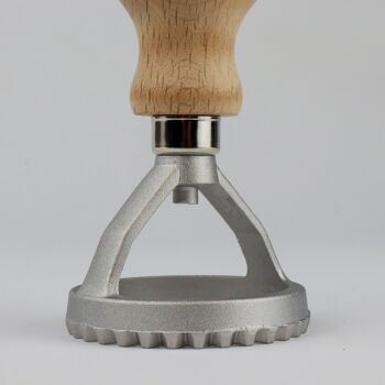 Coupe-raviolis/tampon - Rond - 4,2 cm - Aluminium - manche en bois - Fabriqué en Italie 2