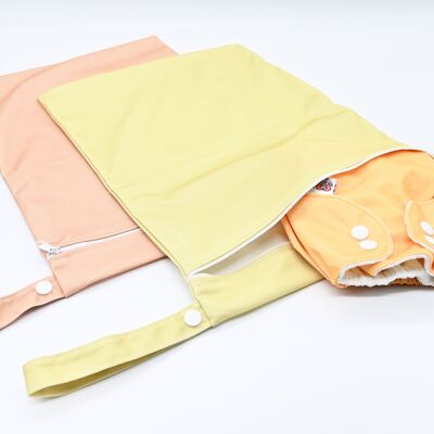 2 waterproof zipped storage bags Lime green and peach Size M -